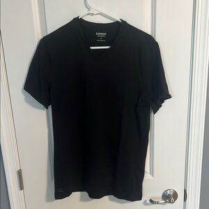 USED Express Men's Large Black V-Neck T-Shirt